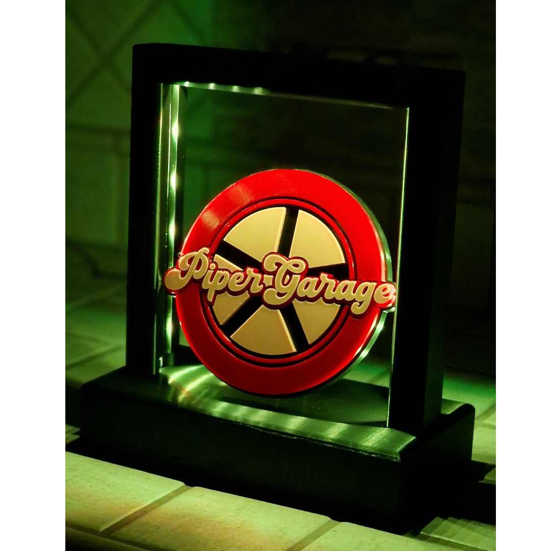 Lampada LED (GRANDE) con Logo Personalizzato - Piper Garage