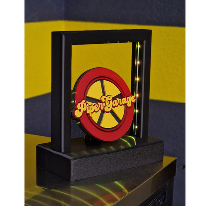 Lampada LED (GRANDE) con Logo Personalizzato - Piper Garage